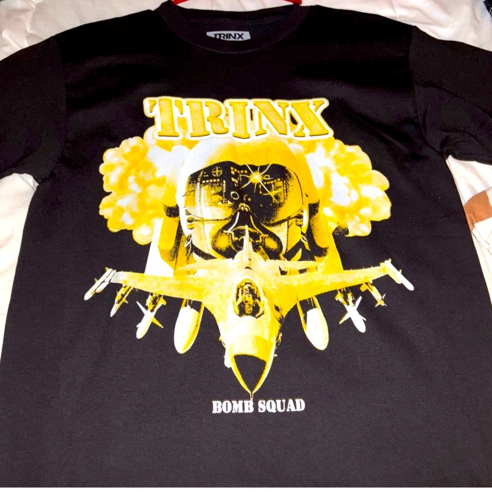 RARE TRINX BOMB SQUAD Black Graphic T-Shirt